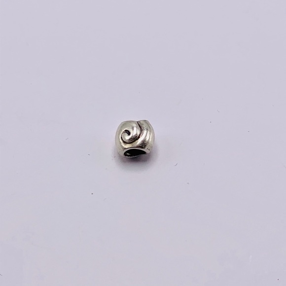 EUC Pandora 790114 Sterling Silver Nautilus Shell Charm - ULTRA RARE - Picture 3 of 10